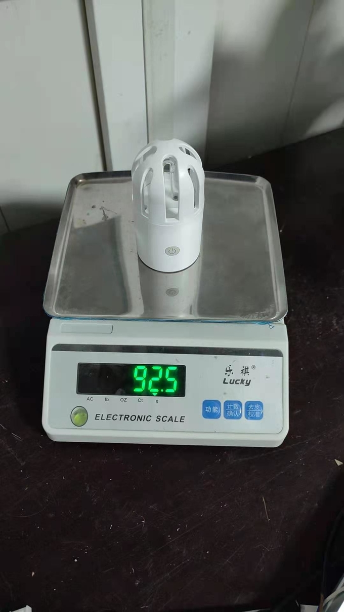 자동차는 UV 살균기 살균등 소독기구 장치 5를 탑재했습니다